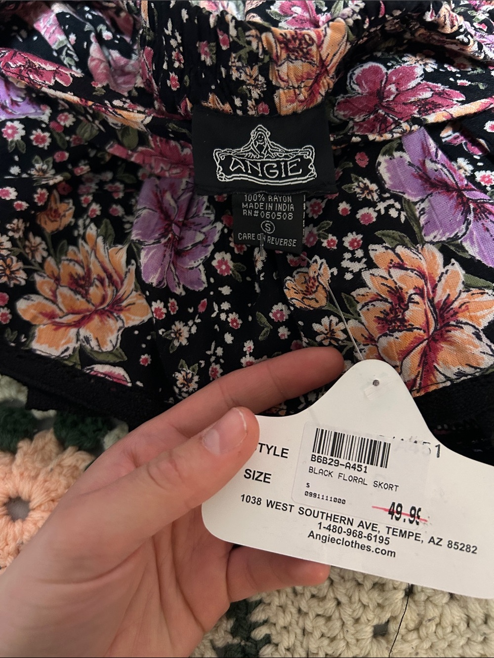 NWT black floral skort - Picture 4 of 4